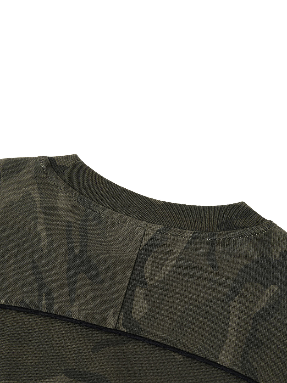 Brooklyn Republic Essentials™ Camo Loose Long Sleeve T-Shirt